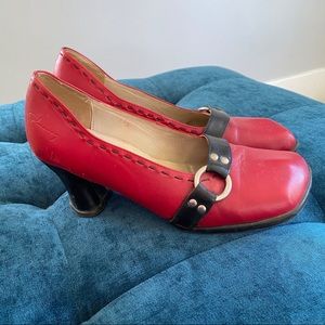 Fluevog Hi Choice Vanny Heart Heel Pump